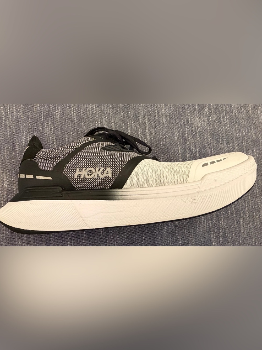 Men’s Hoka One Transport X running shoes (US 11)